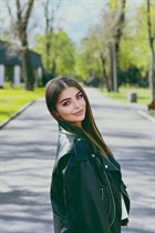 Femme ukrainienne mariana de krivoy rog avec Chatain clairs cheveux, âge 23 photo-8