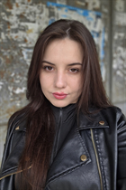 Mariée ukrainienne yana de lutsk avec Chatain clairs cheveux, âge 23 photo-6
