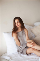 Dating a ukrainian girl natali from kiev with Dark Brown hair age 28 photo-10