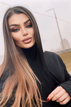 Femme parfaite tatiana de paris avec Chatain clairs cheveux, âge 40 photo-43