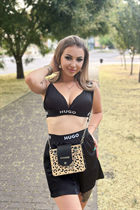 Meet Ukrainian girl veronika from nikolaev with Black hair age 24 photo-18