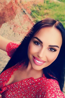 Beautiful women from ukraine oksana from chernivtsi with Black hair age 44