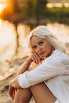 Beautiful single ukrainian woman svitlana from kyiv with Blonde hair age 49 photo-4