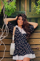 Chica de palermo valeria con pelo Marrón oscuro y edad 31 photo-2