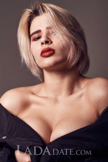 Beautiful wife from Ukraine evgeniya from pavlograd with Blonde hair age 22