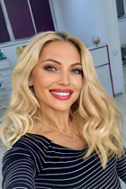 Dama de Ucrania yulia de kiev con pelo Rubio y edad 47 photo-5