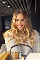 Ukrainian bride daria from odessa with Blonde hair age 23 photo-1