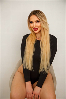 Bride from tbilisi anna with Blonde hair age 34