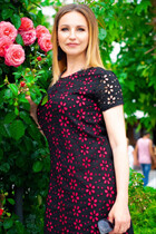 Date Ukrainian women veronika from chernomorsk with Blonde hair age 55 photo-4