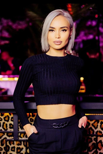 Meet moldovan girl julia from kishinev with Blonde hair age 34
