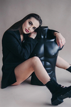 Ukrainian woman for dating victoria from odesa with Dark Brown hair age 30 photo-6