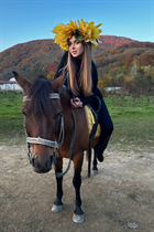 Beautiful ukrainian bride anna from uzhgorod with Light Brown hair age 28 photo-11