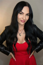 Date ukrainian girl karyna from kremenchug with Black hair age 36 photo-10