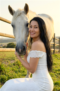 Fille de barcelona victoria aux cheveux Noirs, age 48