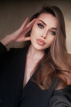 Épouse d'Ukraine alina de rivne avec Chatain clairs cheveux, âge 27 photo-6