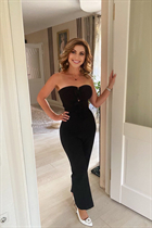 monaco-ville bride elena with Dark Brown hair age 42 photo-17