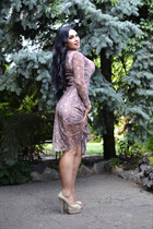 Ukrainian single woman elena from kharkov with Black hair age 46 photo-13