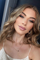 Novia de chicago irina con pelo Marrón claro y edad 31 photo-47