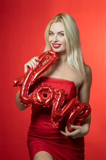 Dating a ukrainian girl evgeniya from mykolaiv with Blonde hair age 38