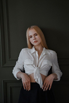 Single Ukrainian bride roksolana from ivano-frankovsk with Blonde hair age 19 photo-1