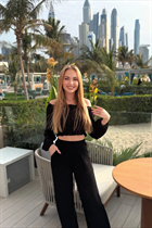 Belarusian woman alisa from minsk with Blonde hair age 35 photo-18