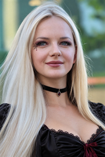 Pretty girl iryna from sacramento with Blonde hair age 41