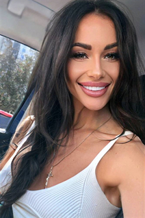 Ukrainian lady maria from kiev with Dark Brown hair age 38