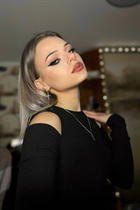 Gorgeous Ukrainian woman irina from vinnitsa with Blonde hair age 24 photo-2