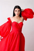 Dating ukrainian woman lena from ivano-frankovsk with Black hair age 25 photo-2