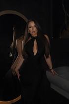 Romanian woman smaranda from bucharest with Dark Brown hair 27 years old photo-6