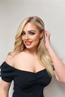 Lady from Ukraine yana from kiev with Blonde hair age 31