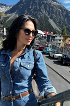 geneva mariée hanna avec Brunette cheveux, âge 41 photo-15