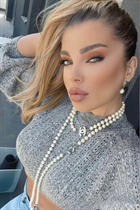 Femme roumaine maria de bucharest avec Blond cheveux 38 ans photo-14