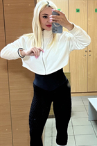 Dating a ukrainian woman tatiana from chernomorsk with Blonde hair age 39 photo-2