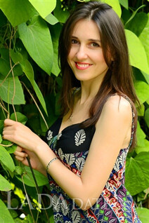 Ukraine romance tours with bogdana from vasilkov with Dark Brown hair age 50