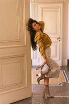 Chica de palermo valeria con pelo Marrón oscuro y edad 31 photo-1