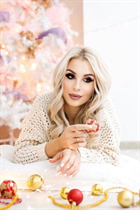 Dating a moldovan girl elena from kishinev with Blonde hair age 34 photo-16