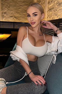 Belles femmes ukrainiennes liza de kiev aux cheveux Blond, age 25