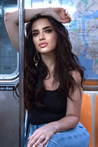 Chica de los angeles kateryna con pelo Marrón oscuro y edad 33 photo-6