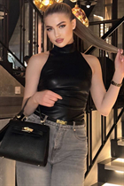 Dating ukrainian woman victoriia from kiev with Blonde hair age 21 photo-3