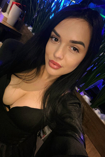 Dating a ukrainian girl victoria from kiev with Black hair age 32