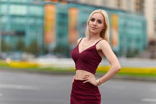 Date Ukrainian women lilia from odessa with Blonde hair age 36 photo-9
