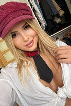 Mariée de barcelona alicia avec Blond cheveux, âge 32 photo-14