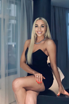 paris mariée maria avec Blond cheveux, âge 32 photo-7