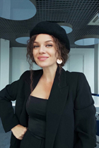 Hermosa novia ucraniana svetlana de kyiv con pelo Marrón oscuro y edad 47 photo-3