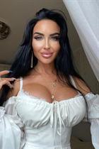 Ukrainian woman iuliia from kiev with Black hair age 44 photo-32