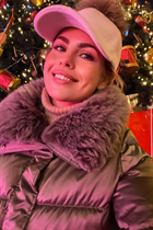 Date ukrainian girl valentina from kiev with Blonde hair age 41 photo-9