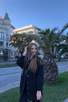 Ukrainian girl polina from odessa with Light Brown hair age 26 photo-4