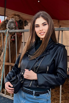 Mariée de limoges luiza avec Chatain clairs cheveux, âge 23 photo-12