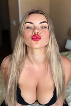 Hermosa esposa de Ucrania svetlana de nikolaev con pelo Marrón claro y edad 30 photo-27